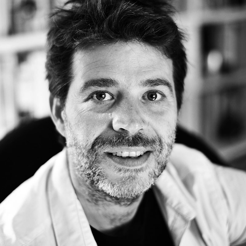 Pablo Tébar showrunner y guionista