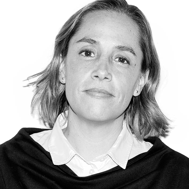 Analorena Perezríos directora